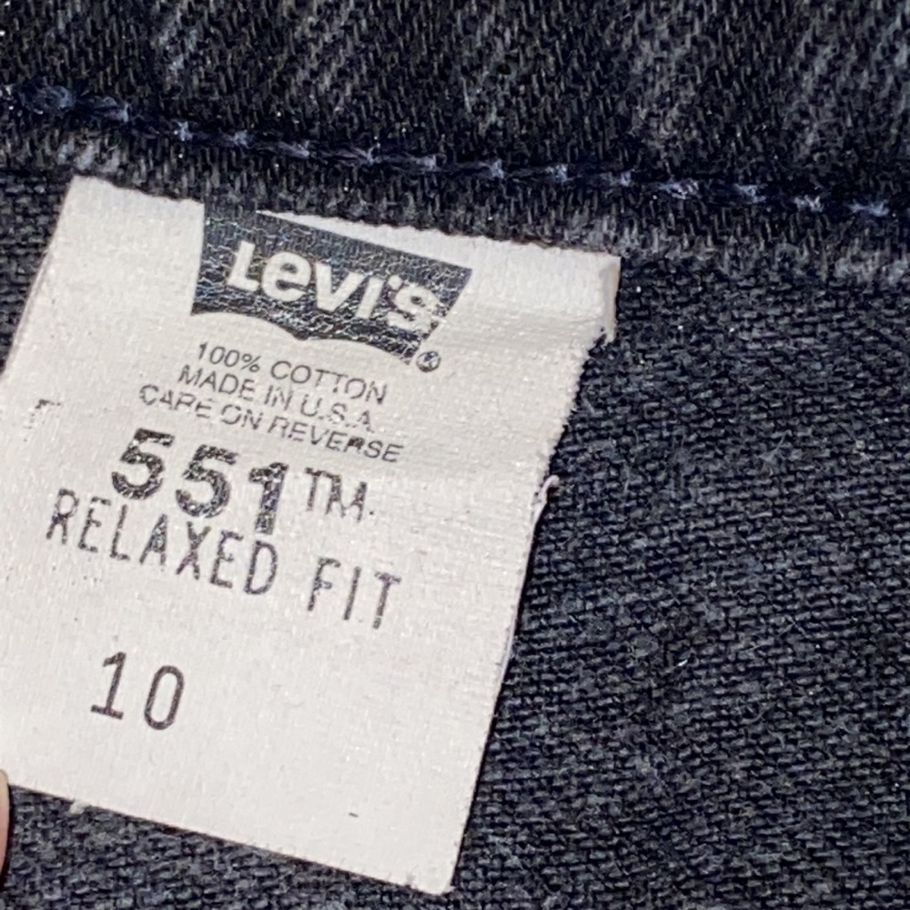 Levi Shorts - Picture 8 of 14